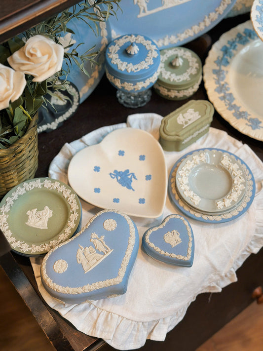 WEDGWOOD JASPERWARE - BLUE & WHITE - GREEN & WHITE
