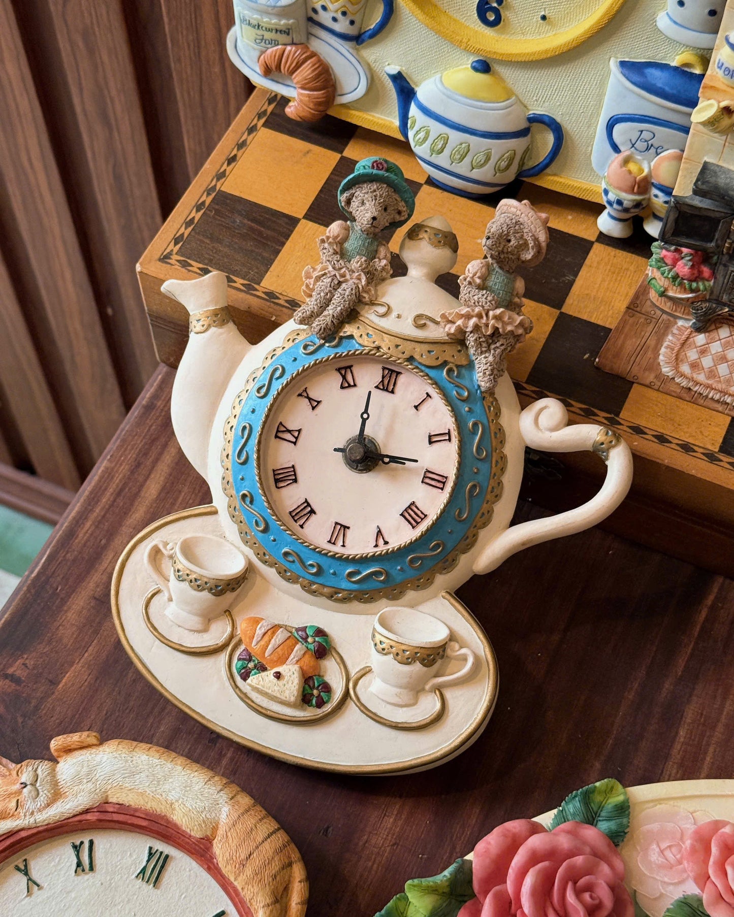 Vintage Teddy Tea Clock