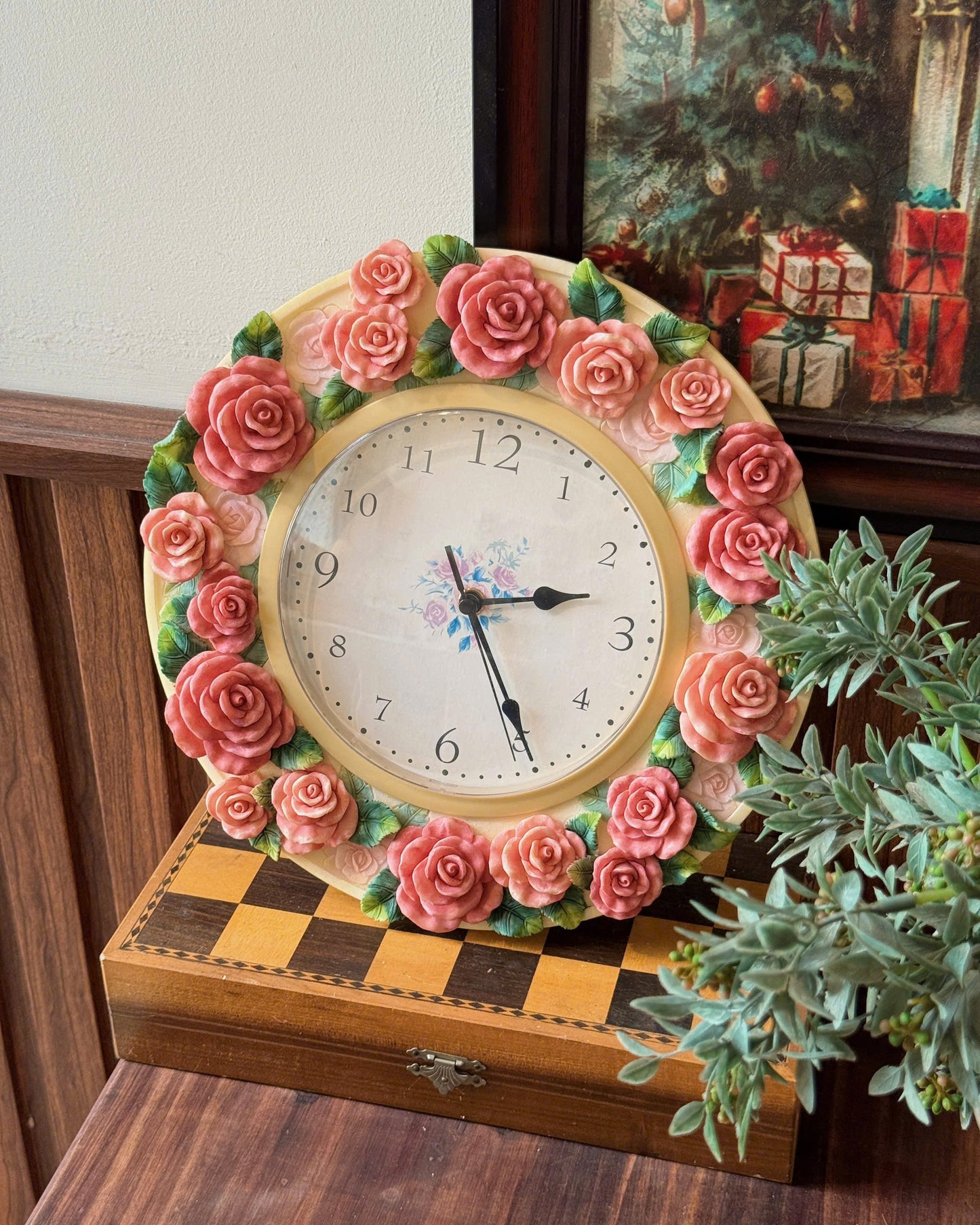 Vintage Rose Bloom Clock