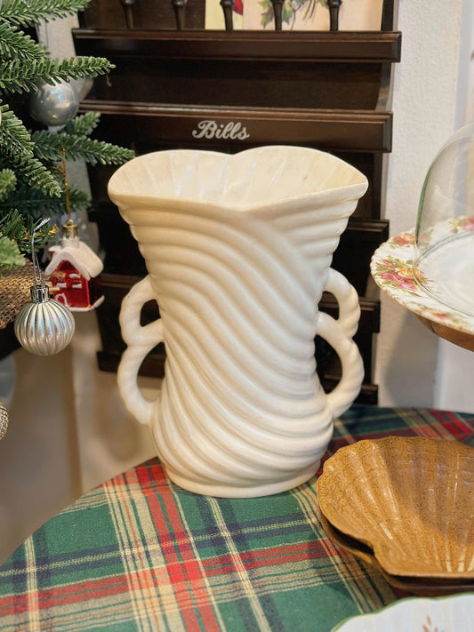 Wavy Pattern White Vase