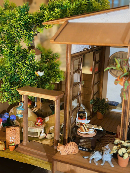Japan Style House with Garden Figure