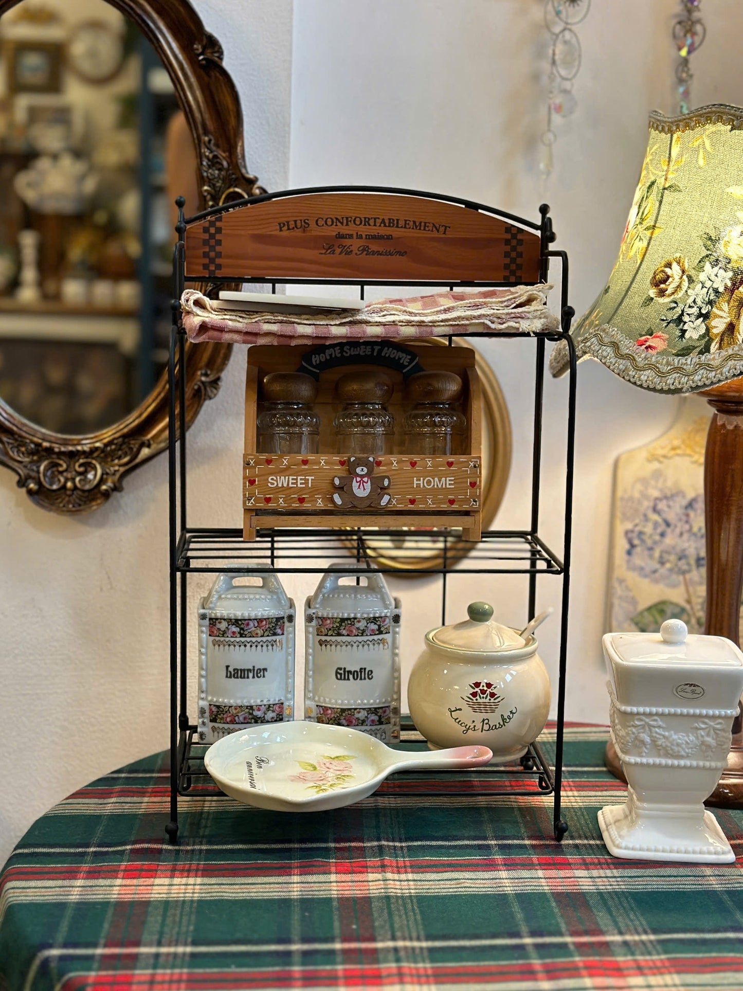 Vintage Spice Rack - La Vie Pianissimo
