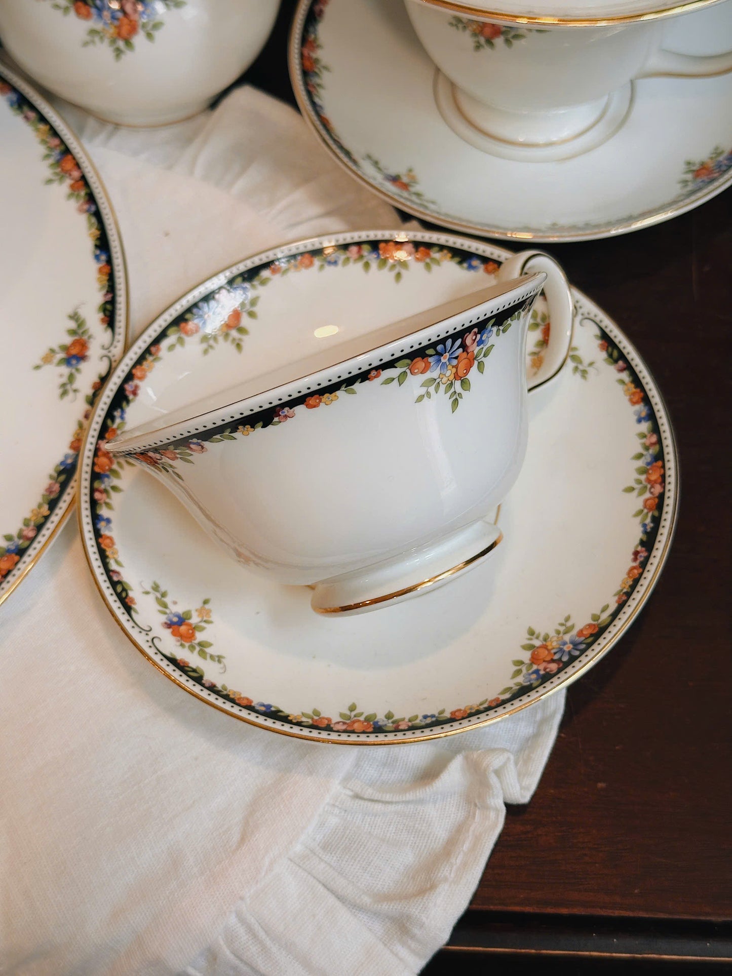 WEDGWOOD OSBORNE Dessert Set✨