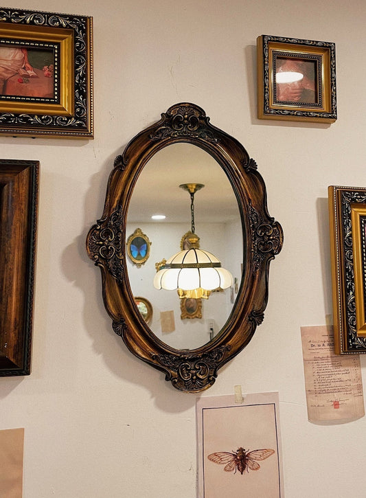 Vintage Style Oval Shaped Frame and Mirror