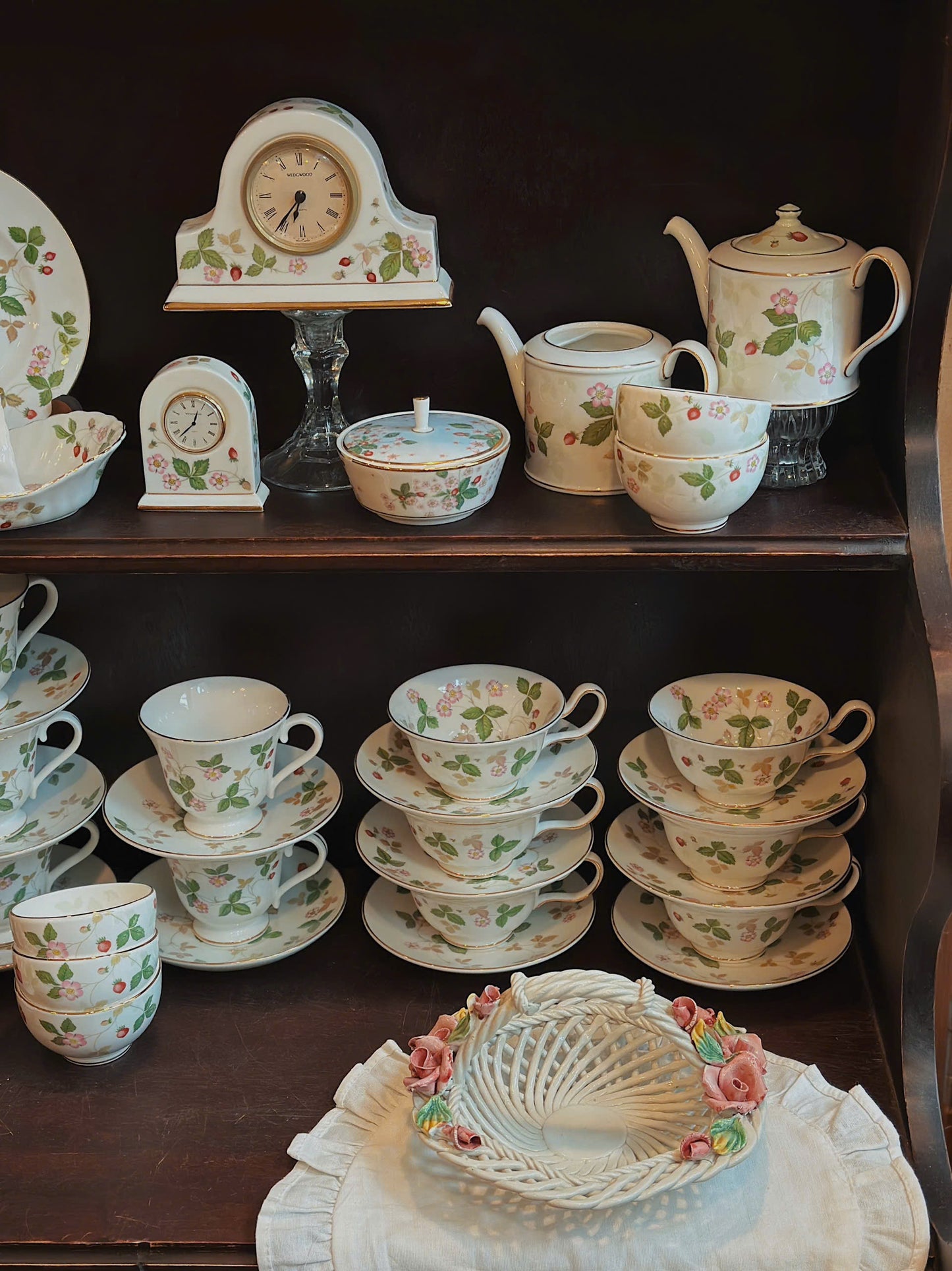 Wedgwood Wild Strawberry Tea Party Set
