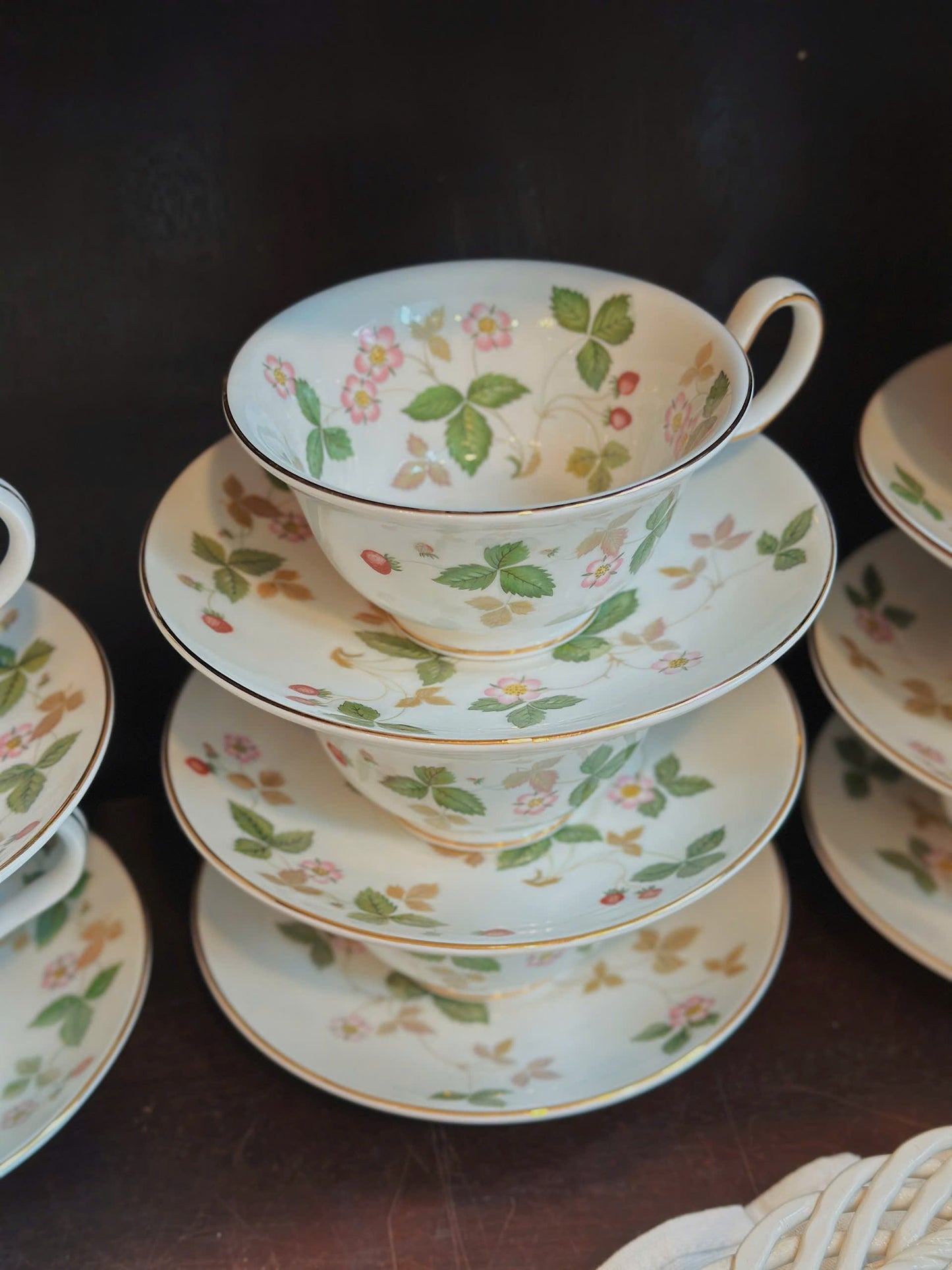 Wedgwood Wild Strawberry Tea Party Set