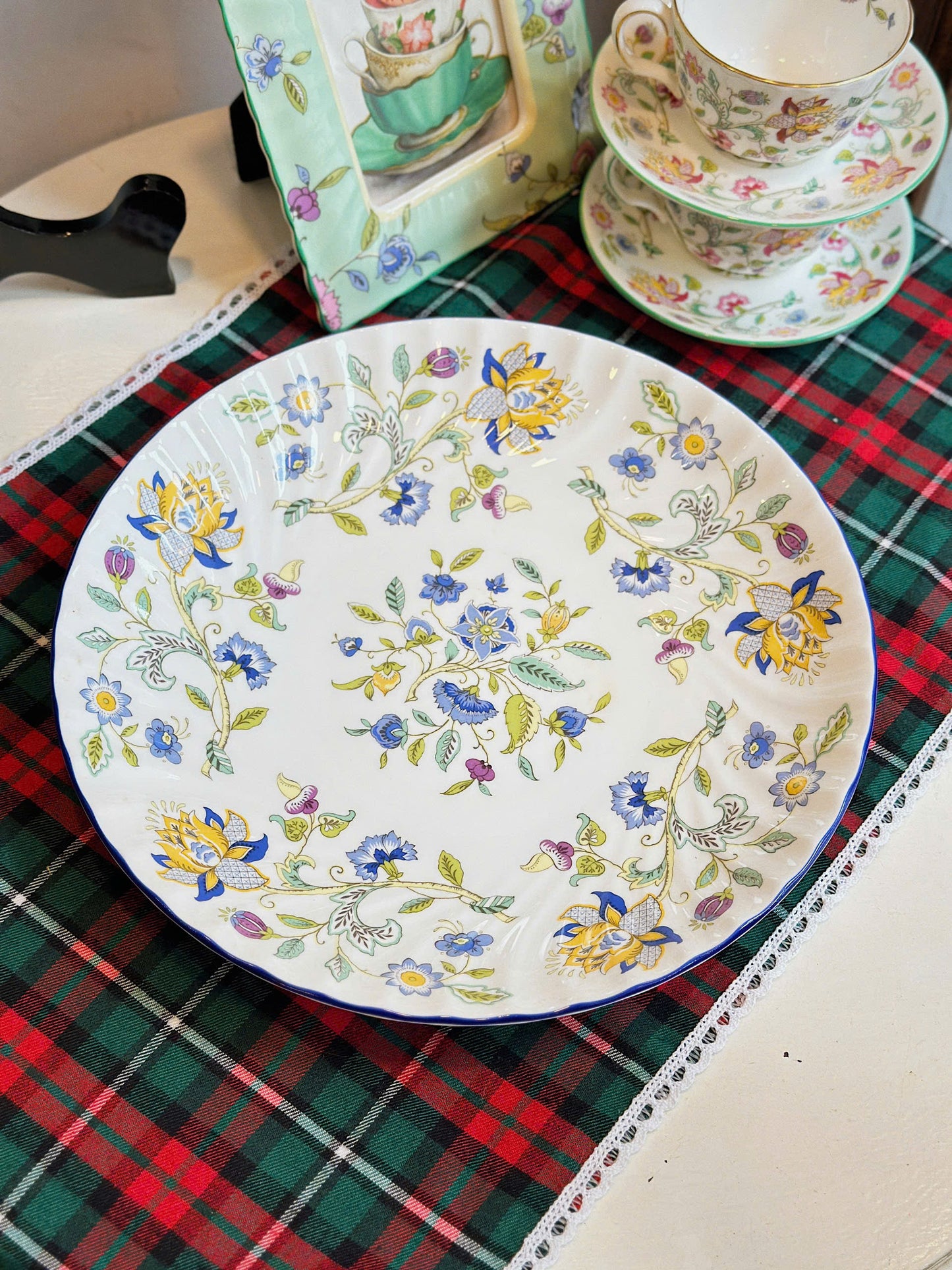 Floral Pattern Teaset/ Plate - Minton