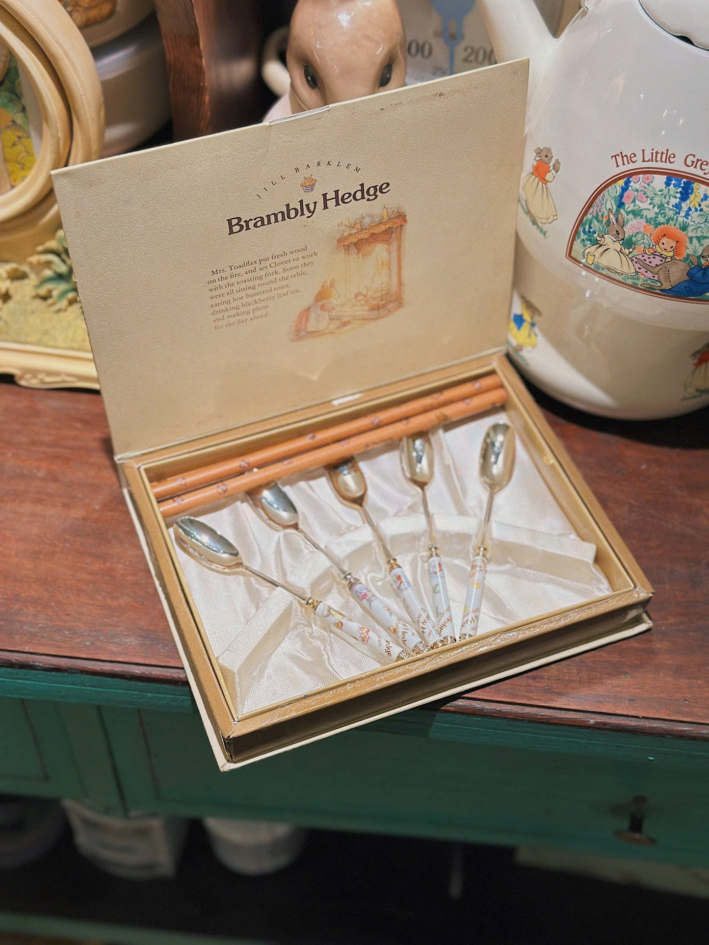 Bramly Hedge Spoon And Pencil Set