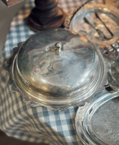 Vintage Plate Dome Top Butter Server  - E.P.N.S