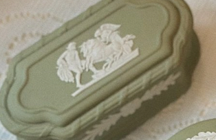 Bộ gốm WEDGWOOD JASPERWARE hoạ tiết vân nổi - BLUE & WHITE - GREEN & WHITE
