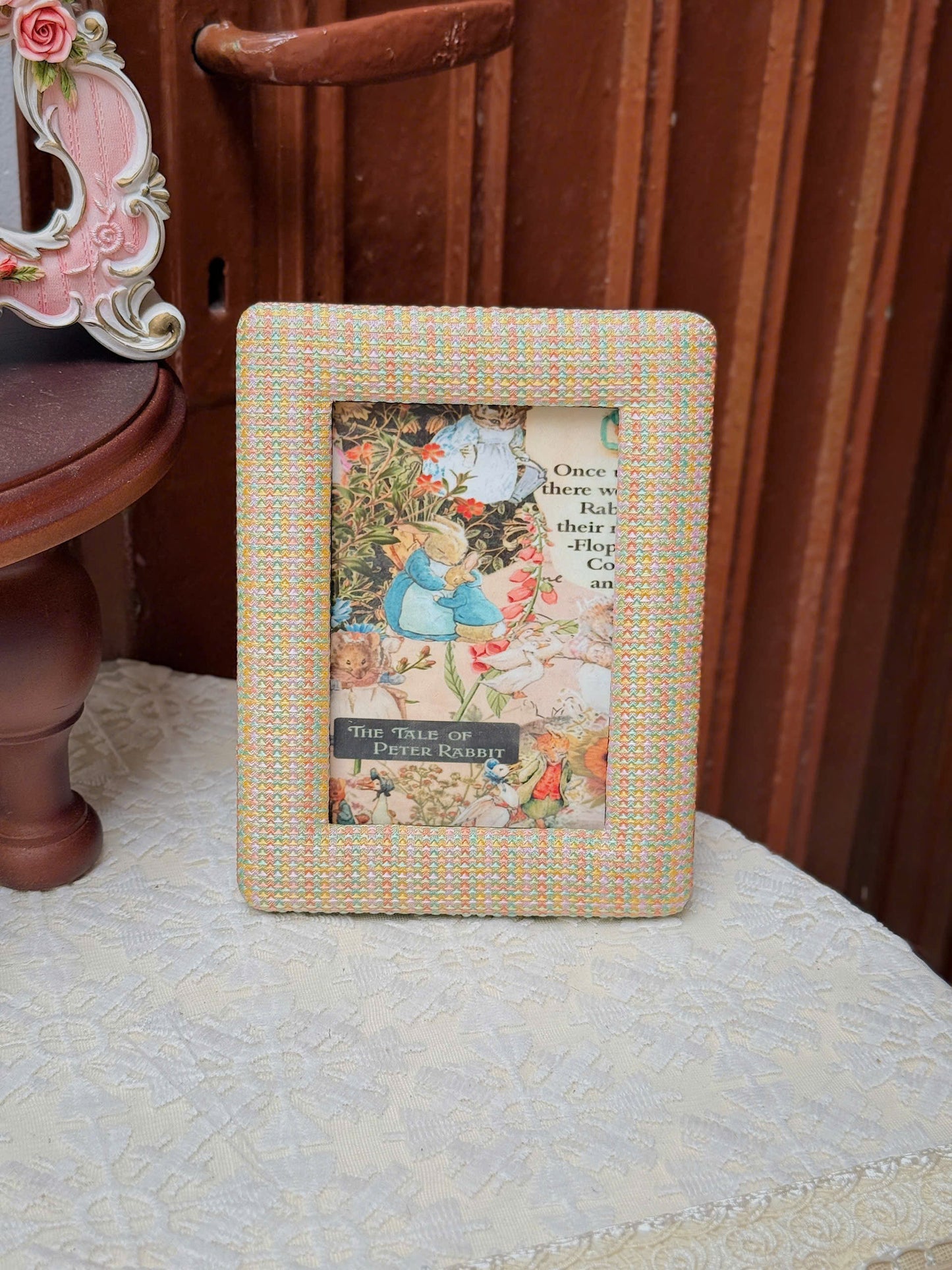 Tweed Fabric Frame