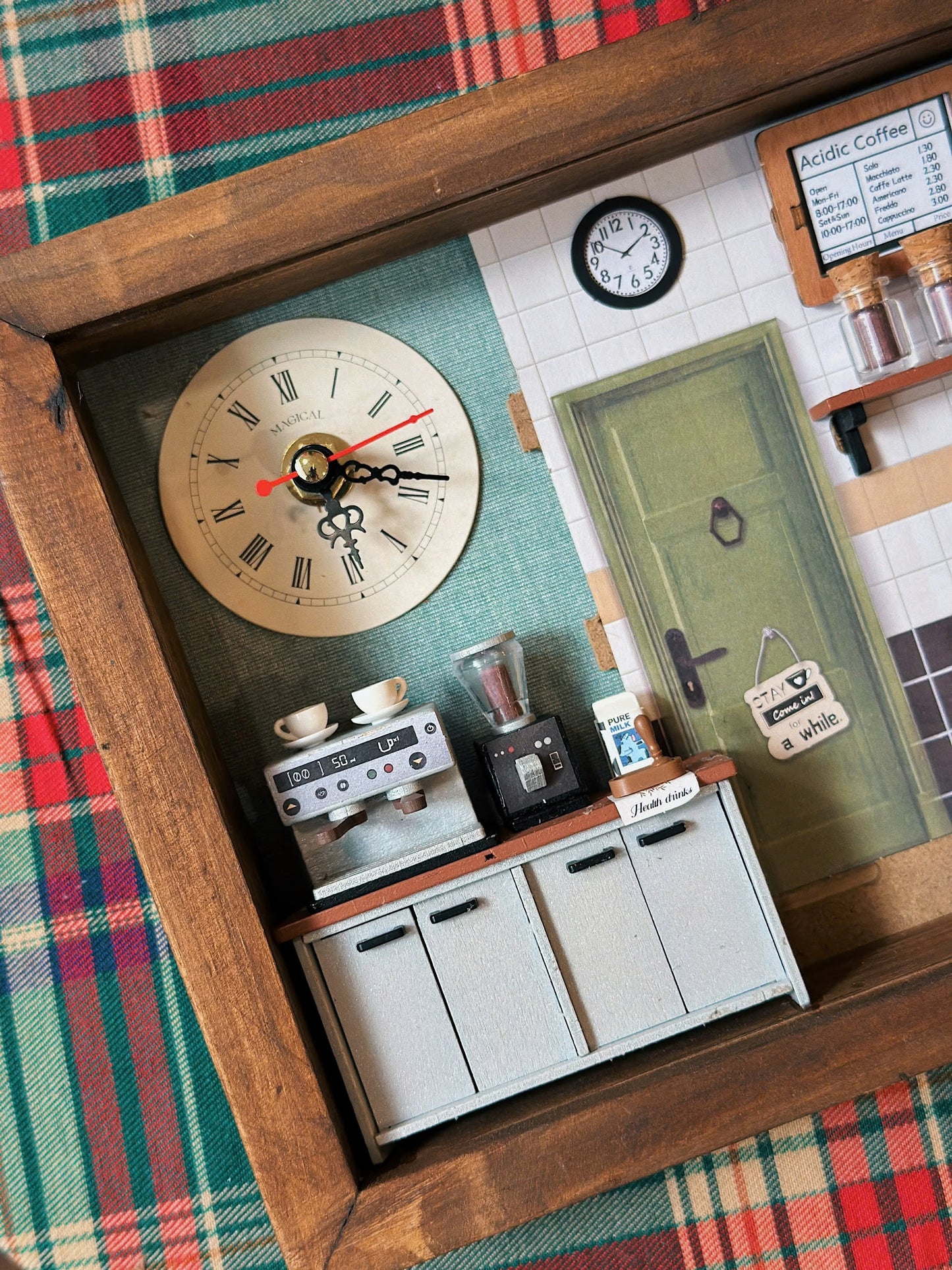 Mini Roombox Clock - Acidic Coffee - Order 2 tuần