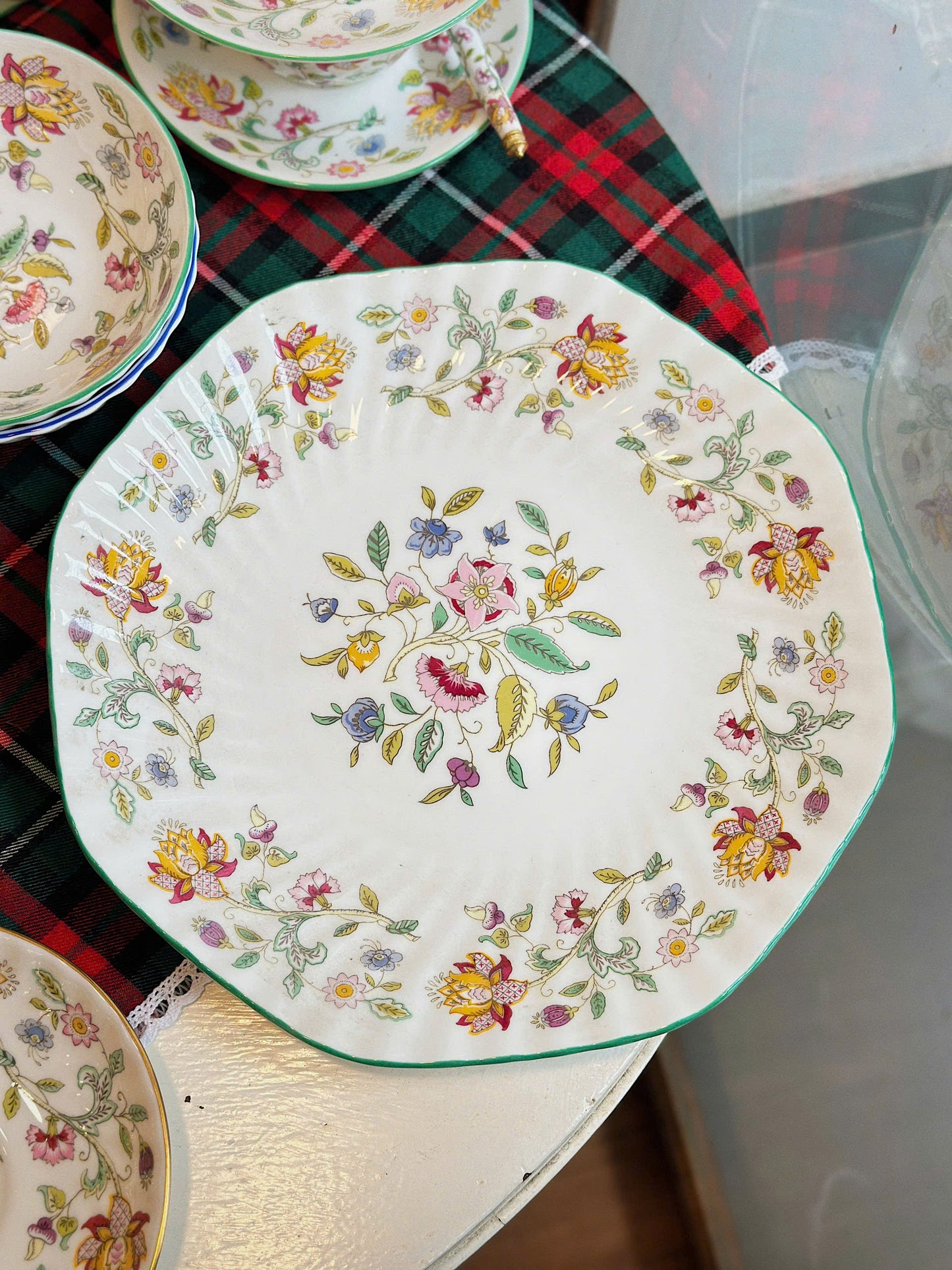 Floral Pattern Teaset/ Plate - Minton