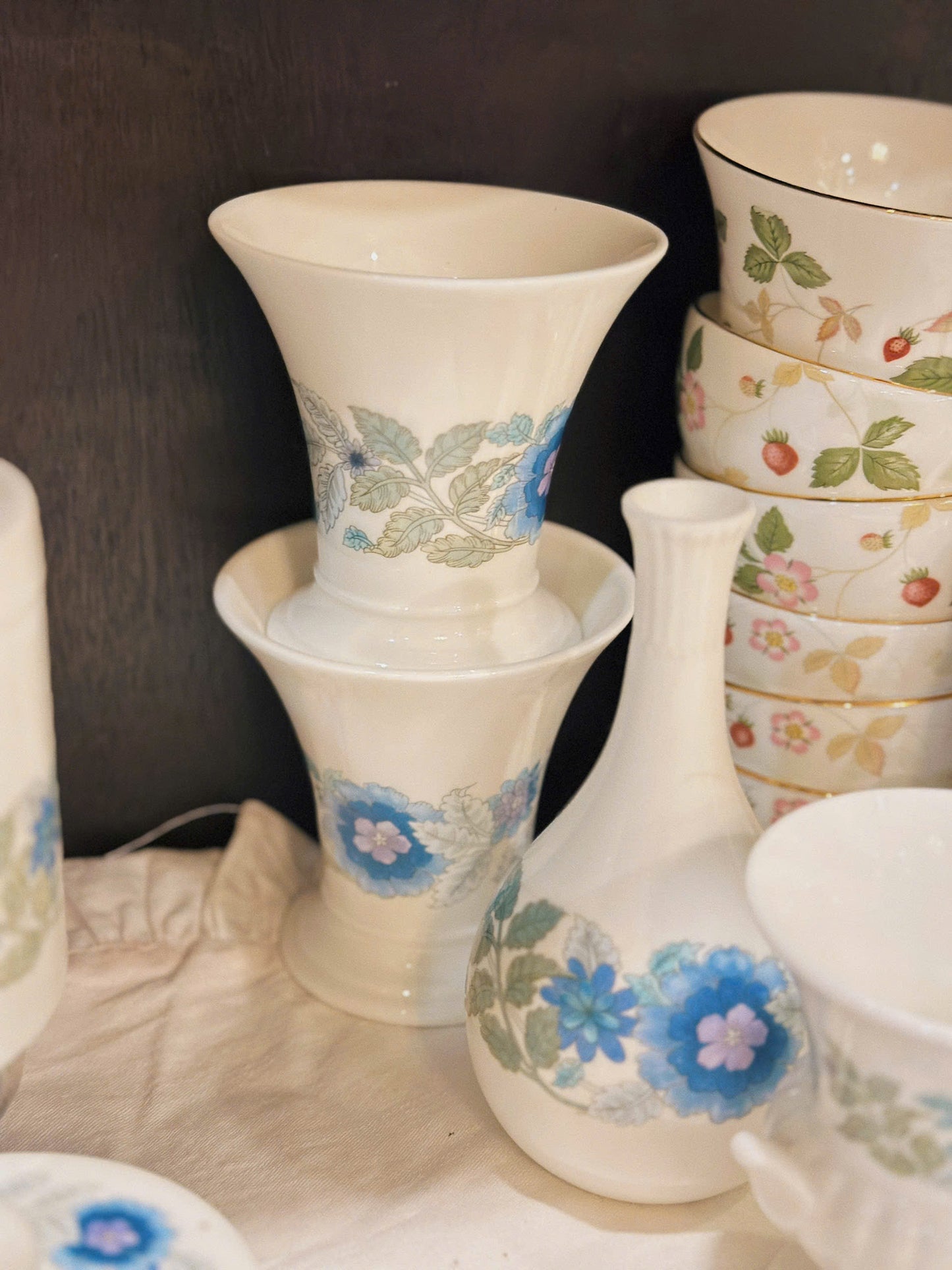Set đồ sứ họa tiết hoa xanh xinh xắn - WEDGWOOD CLEMENTINE