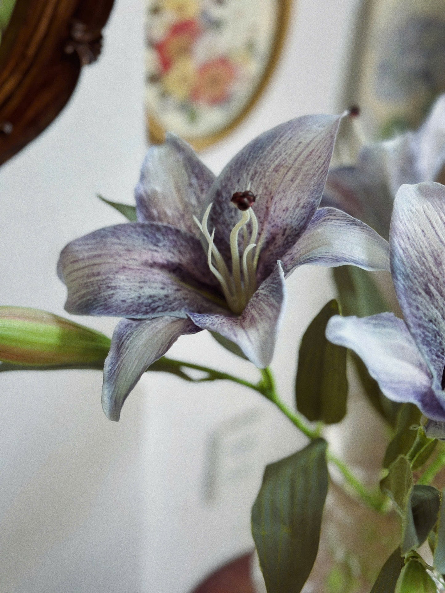 Hoa Lily xanh sang trọng