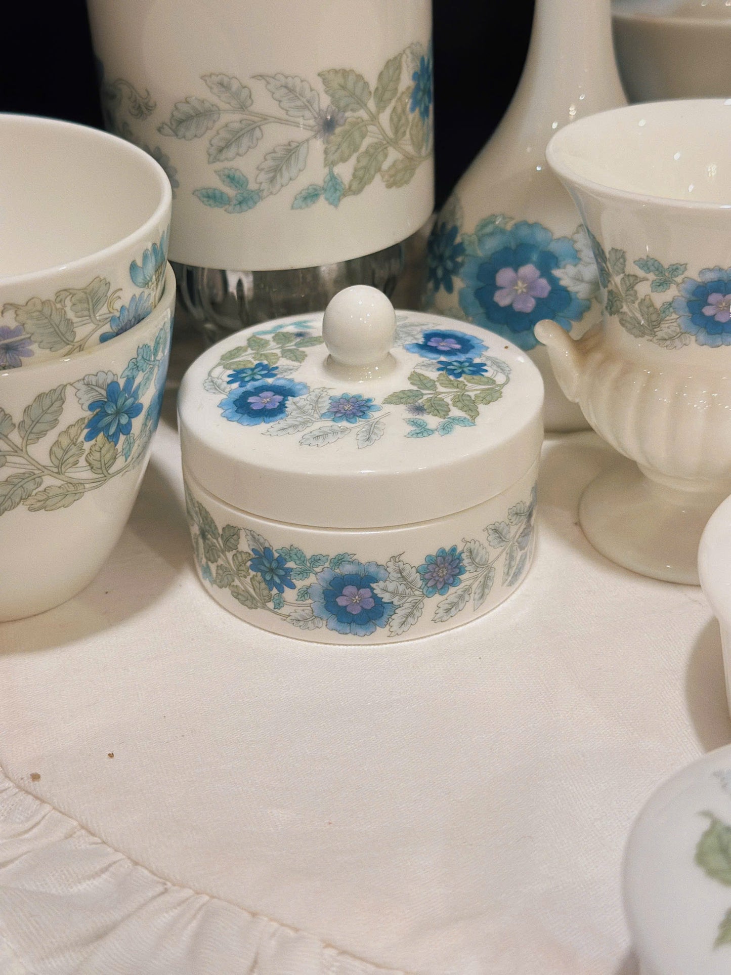 Set đồ sứ họa tiết hoa xanh xinh xắn - WEDGWOOD CLEMENTINE