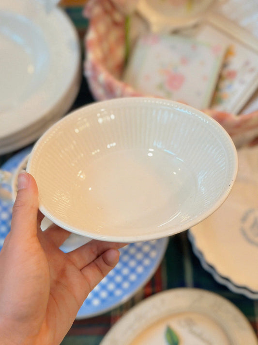 White Porcelain Bowl WEDGWOOD - WINDSOR