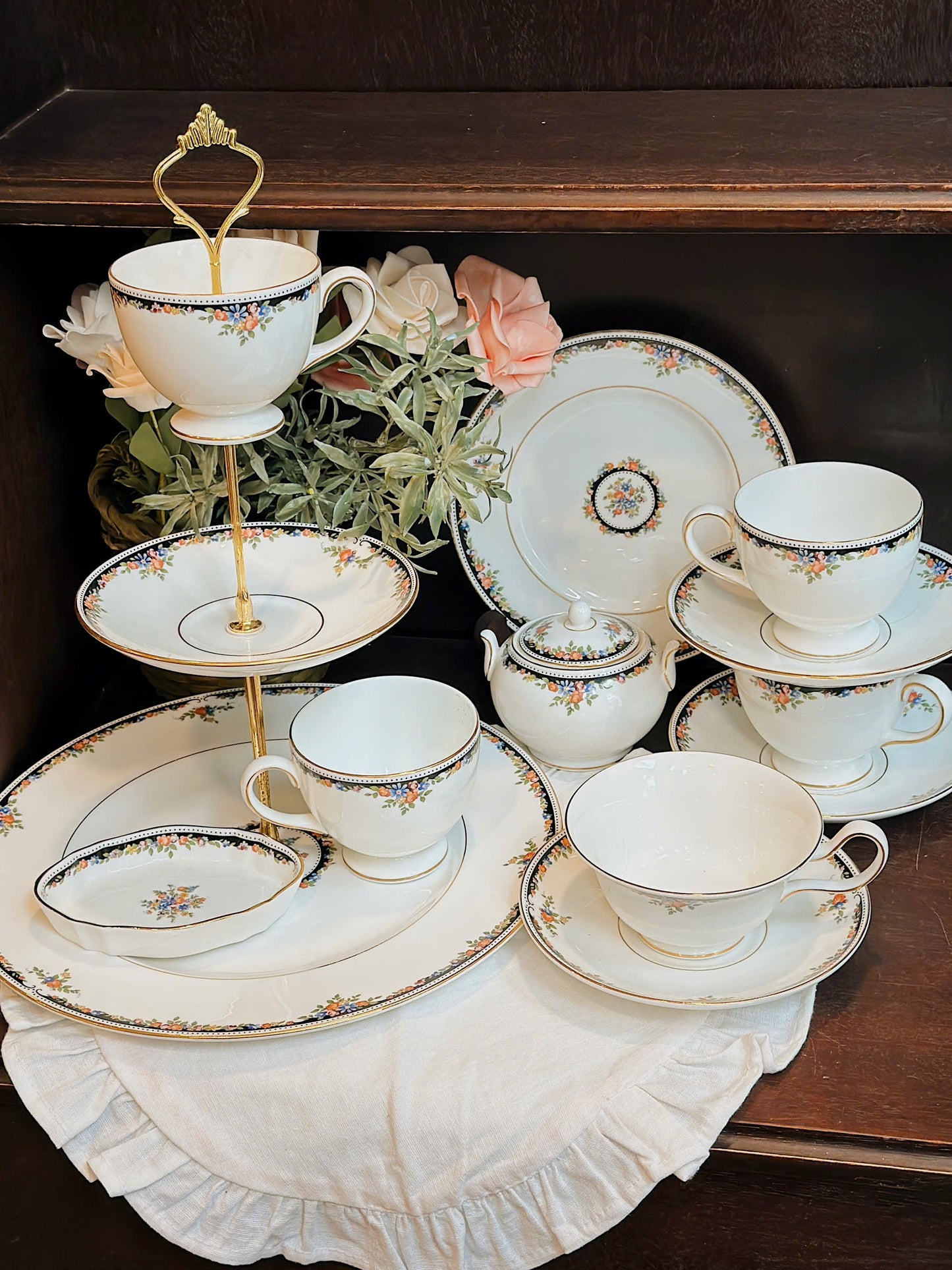 WEDGWOOD OSBORNE Dessert Set✨