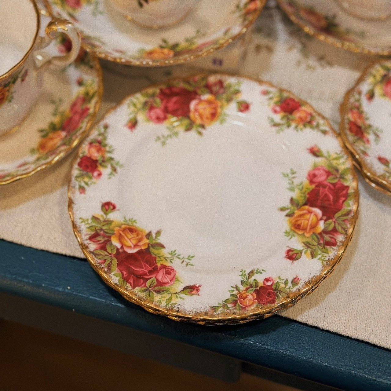 Set tách trà hoa hoạ tiết cổ điển Royal Albert 🌸