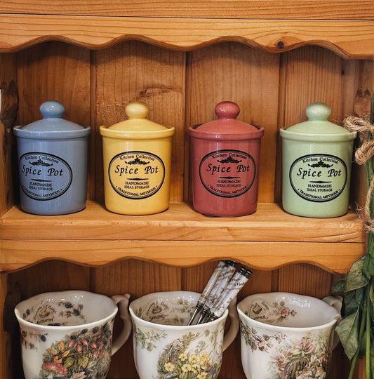Vintage Spice Pot✨