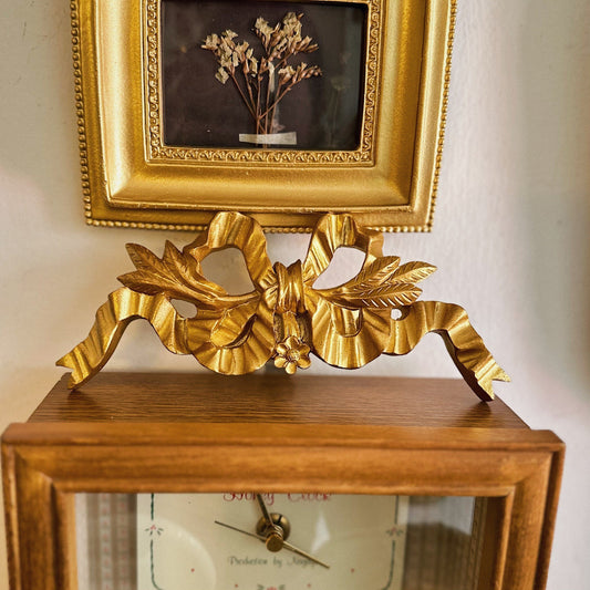 Gold Resin Bow
