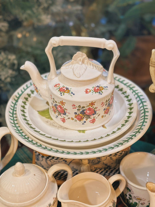 Arthur Wood Rose Bouquet Teapot (lidded 1980's Fine Bone China) Strattoshire Porcelain England.