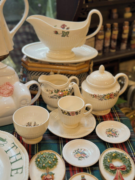 Vintage Wedgwood Tea Set ✨
