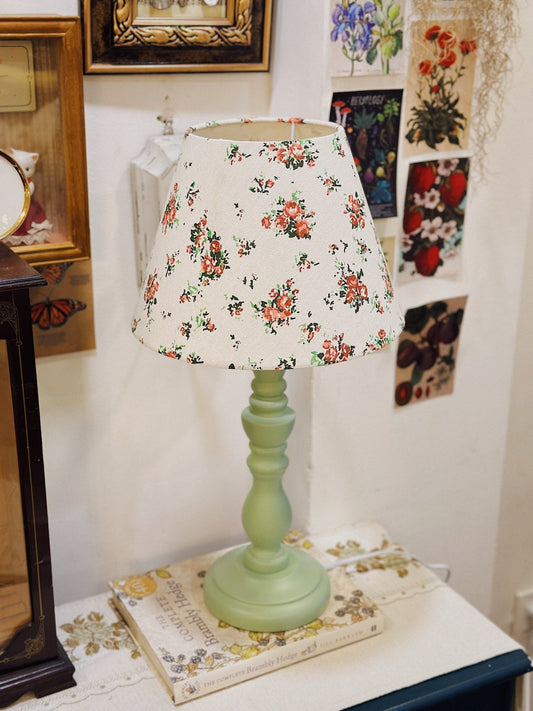 Vintage Style Floral Lamp - Pre-order