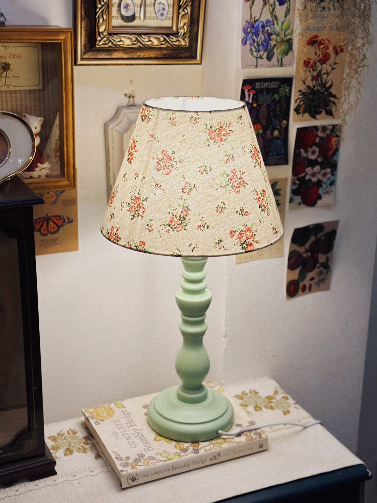 Vintage Style Floral Lamp - Pre-order