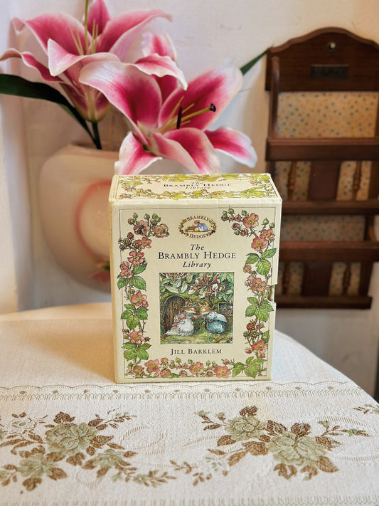 The Brambly Hedge Library  Series Book - Jill Barklem