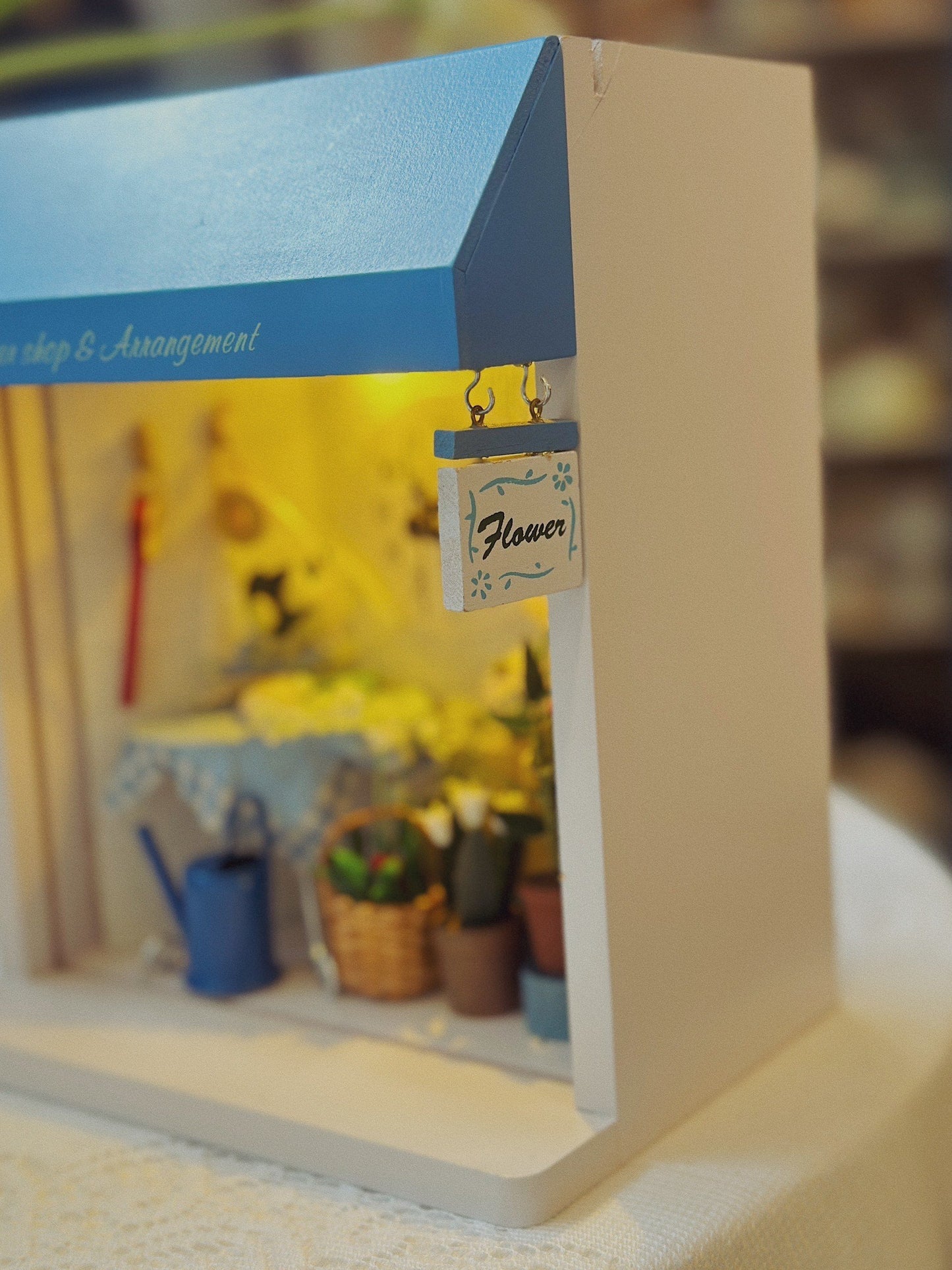 Mô hình nhà gỗ cửa hàng hoa xinh xắn - Miniature room box