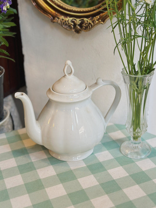 White Teapot - KRONESTER BAVARIA WEST GERMANY