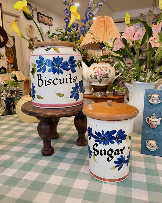 Toni Raymond Biscuits & Sugar Pot