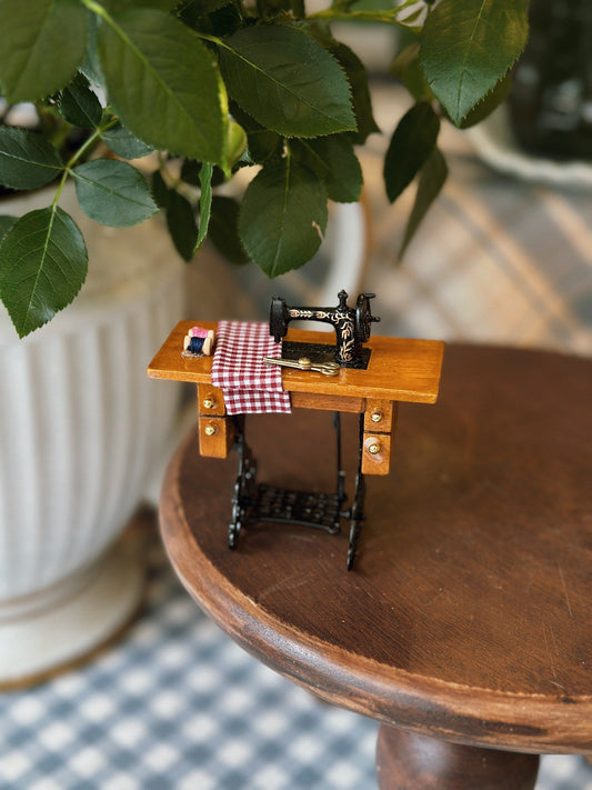 Miniature Sewing Machine ✨