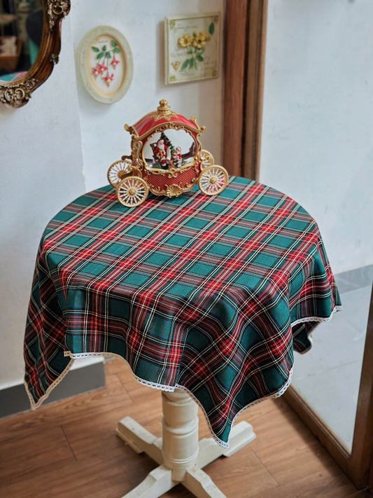 Xmas Tablecloth Green Tartan 03