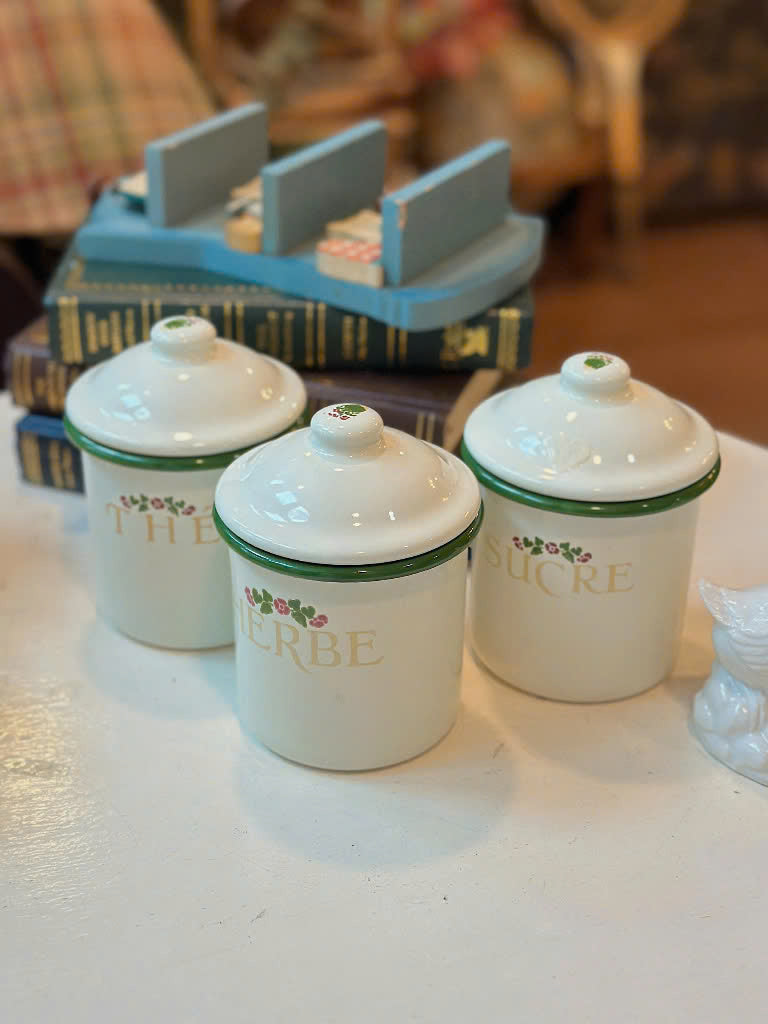 Hũ gia vị xinh xắn