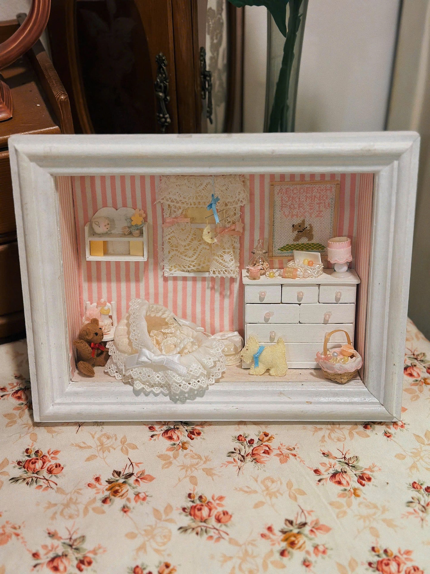 Miniature Roombox- baby room