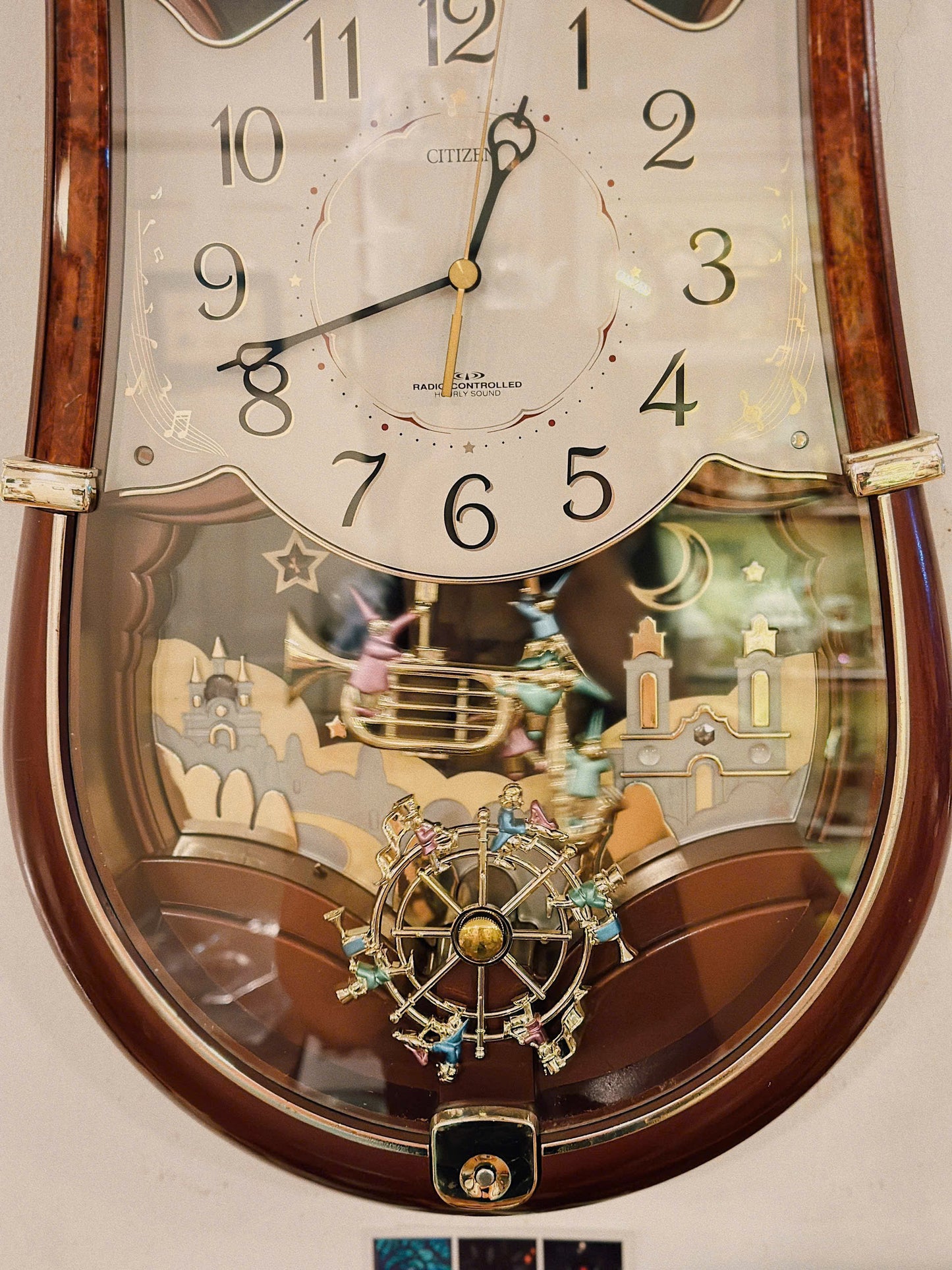 Citizen Radio Wave Wall Clock