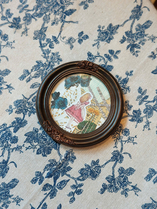 Brown Circle Shaped Frame 04