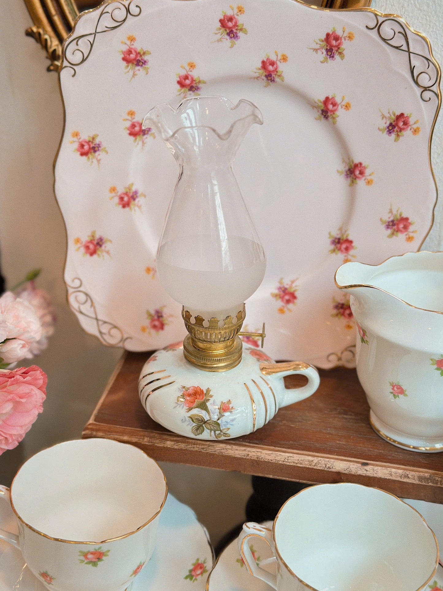 Đèn dầu hoạ tiết hoa hồng - Made in Japan