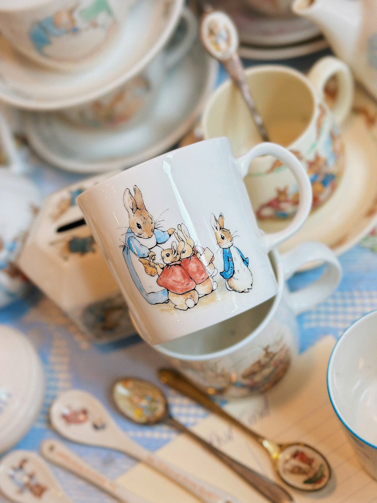 Cốc thỏ The World of Peter Rabbit