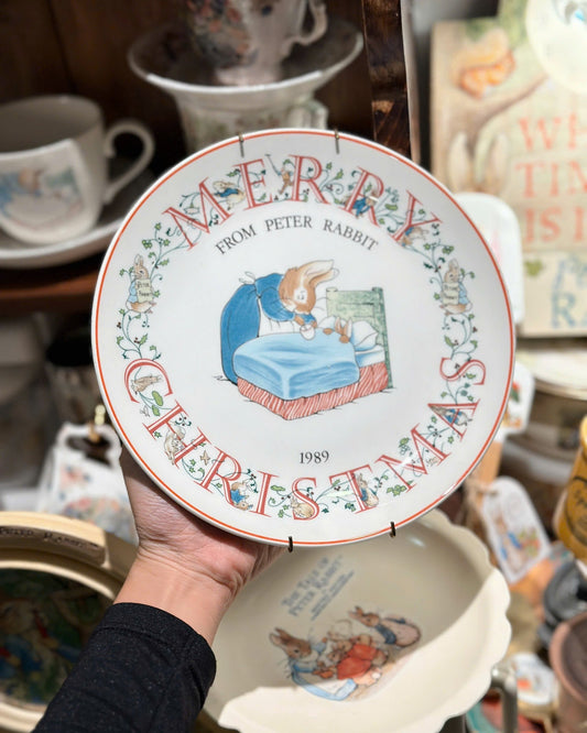 Merry Christmas from Peter Rabbit 1989 - Wedgwood Plate