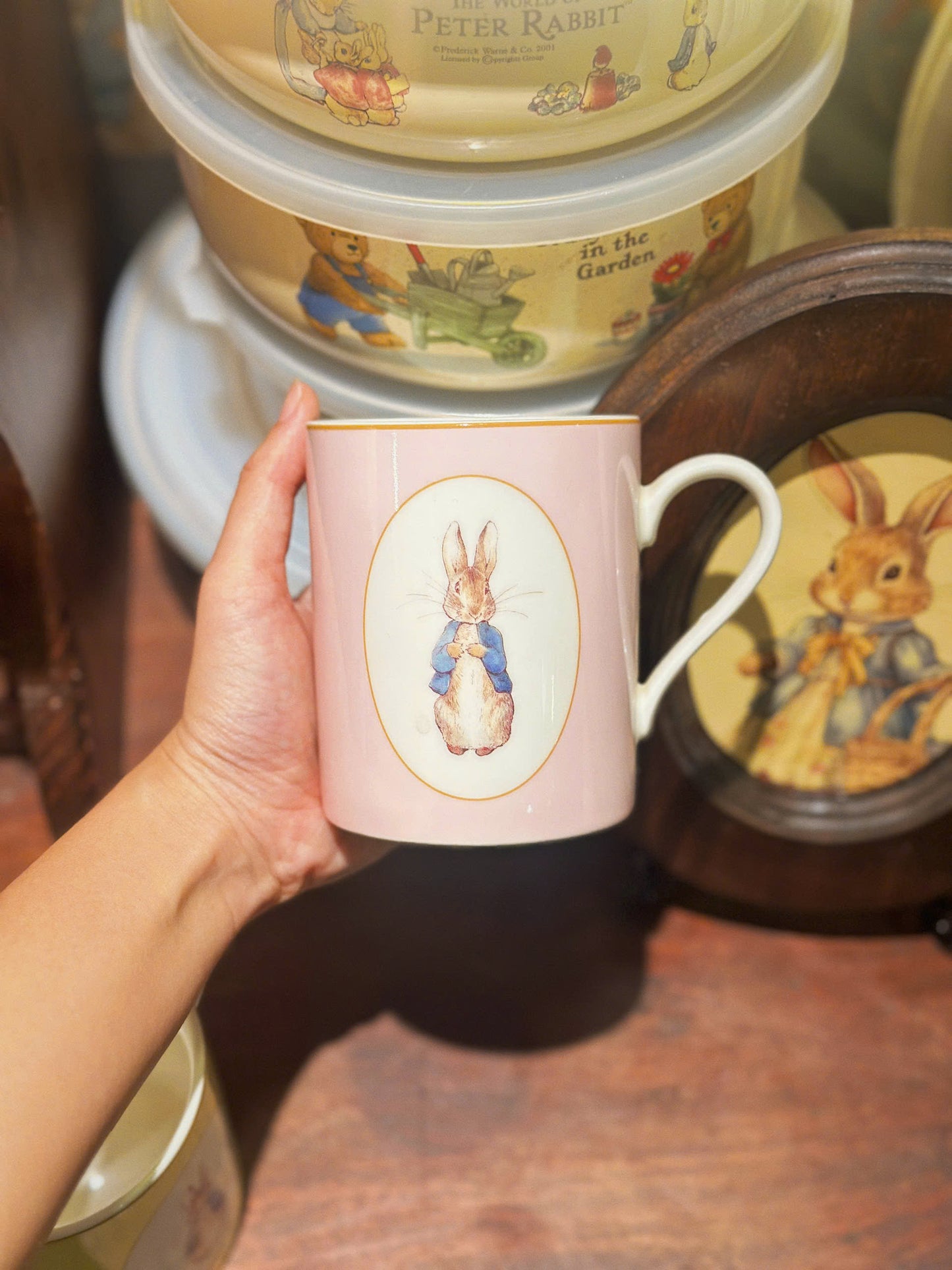 Cốc sứ The World Of Peter Rabbit - Yamaka Japan