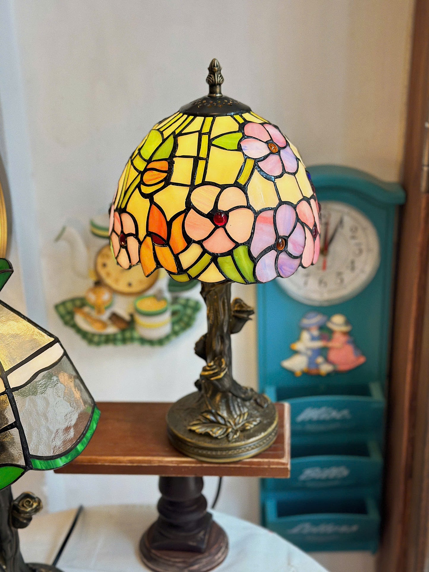 Flowers Stained Glass Table Lamp