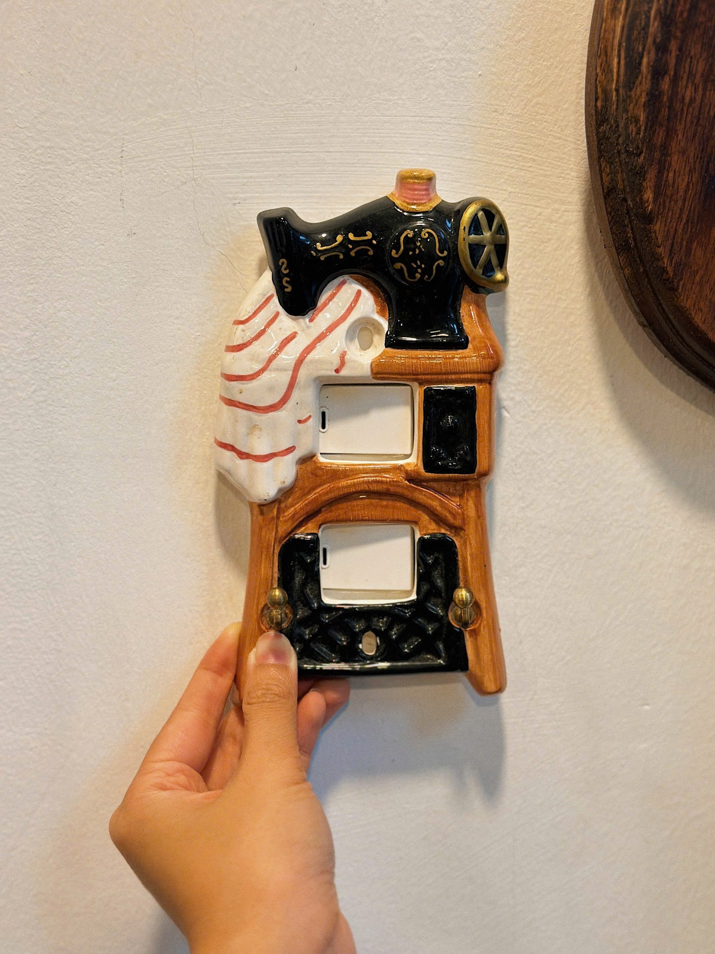 Vintage Ceramic Light Switch Plate Cover Key Holder