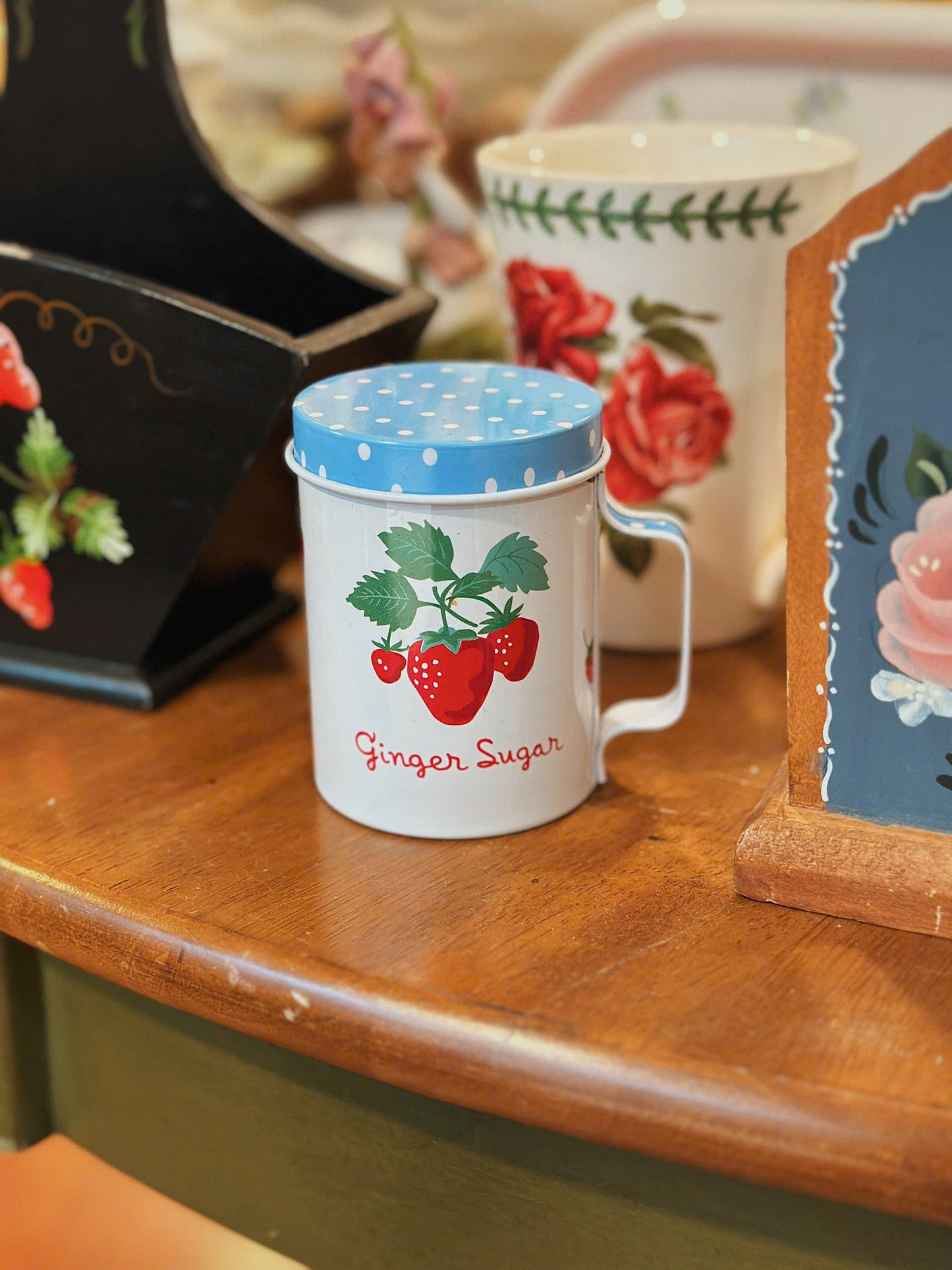 Decole Strawberry Mini Canister Tin