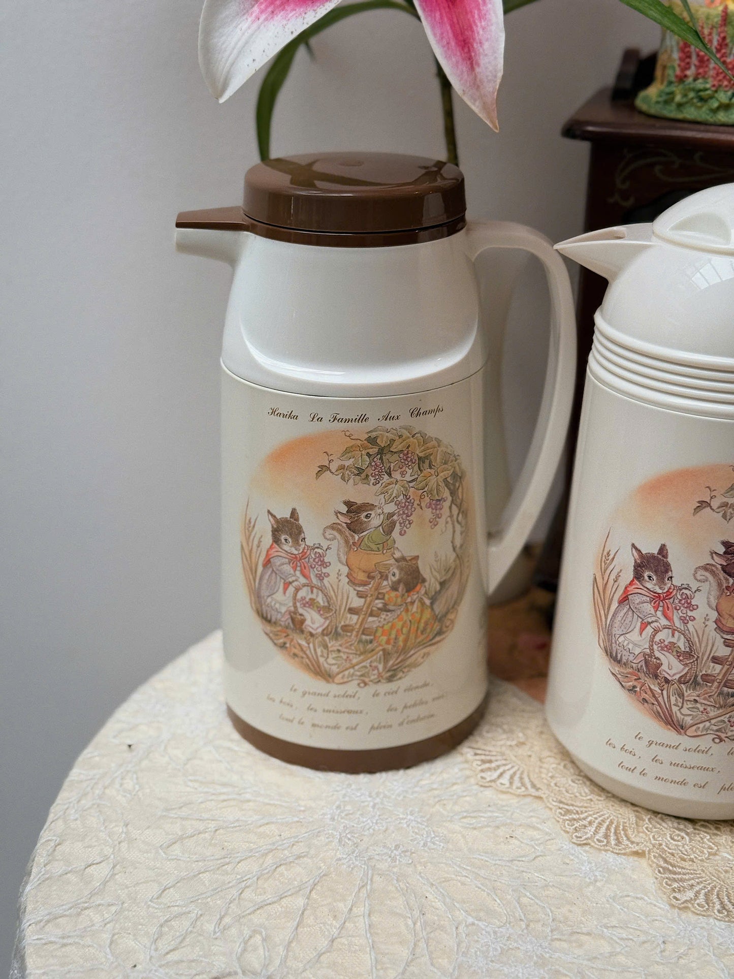 “Harika La Famille Aux Champs” Thermos Water Bottle