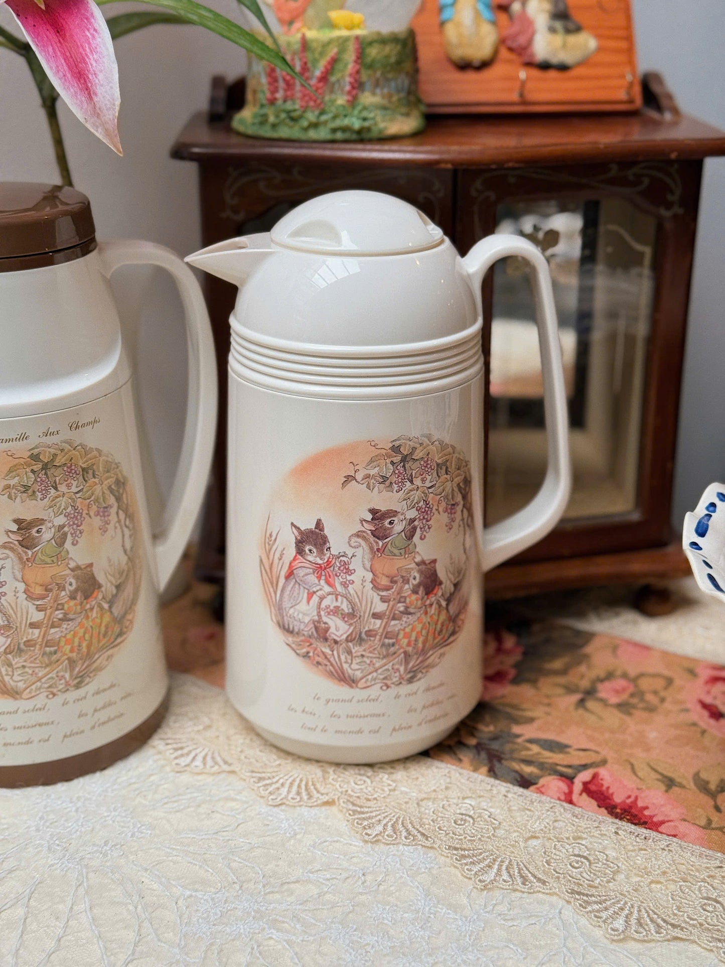 “Harika La Famille Aux Champs” Thermos Water Bottle