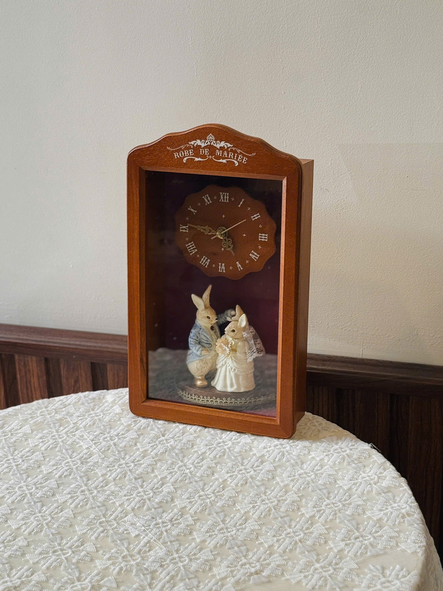 Robe De Mariee Wooden Clock