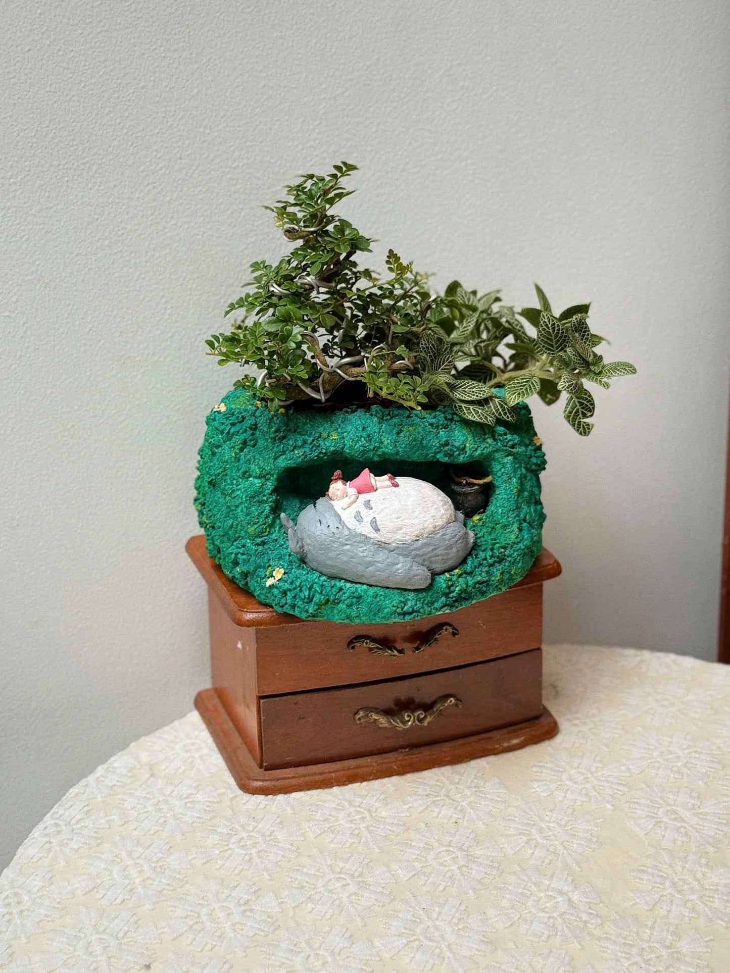 My Neighbor Totoro - Totoro & Mei Sleeping in The Forest